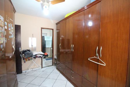 Casa de condomínio para alugar com 168m², 5 quartos e 2 vagasSuíte 1