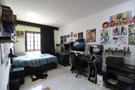 Casa de condomínio para alugar com 168m², 5 quartos e 2 vagasQuarto 3