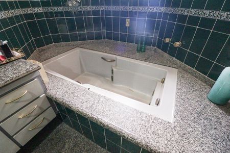 Apartamento à venda com 206m², 4 quartos e 4 vagas Apartamento à venda com 206m², 4 quartos e 4 vagasVaranda da Suíte 2