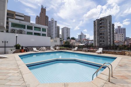 Apartamento à venda com 206m², 4 quartos e 4 vagas Apartamento à venda com 206m², 4 quartos e 4 vagasPiscina