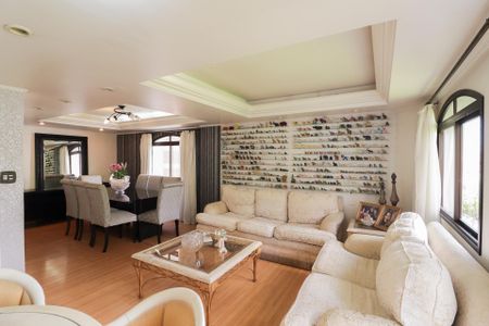 Apartamento à venda com 206m², 4 quartos e 4 vagas Apartamento à venda com 206m², 4 quartos e 4 vagasSala