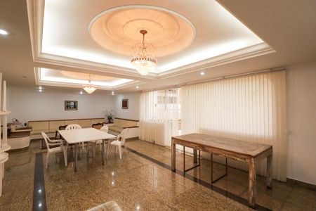 Apartamento à venda com 206m², 4 quartos e 4 vagas Apartamento à venda com 206m², 4 quartos e 4 vagasSalão de Festas