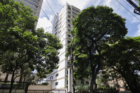 Apartamento à venda com 206m², 4 quartos e 4 vagas Apartamento à venda com 206m², 4 quartos e 4 vagasFachada
