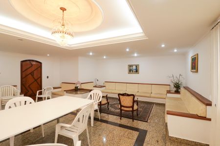 Apartamento à venda com 206m², 4 quartos e 4 vagas Apartamento à venda com 206m², 4 quartos e 4 vagasSalão de Festas