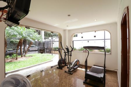 Apartamento à venda com 206m², 4 quartos e 4 vagas Apartamento à venda com 206m², 4 quartos e 4 vagasAcademia