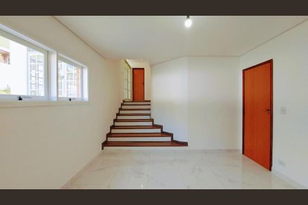 Casa à venda com 300m², 4 quartos e 5 vagas Casa à venda com 300m², 4 quartos e 5 vagasFoto 28