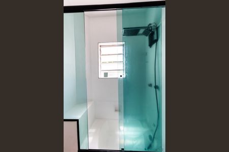 Casa à venda com 650m², 4 quartos e 2 vagas Casa à venda com 650m², 4 quartos e 2 vagasBanheiro da Suíte