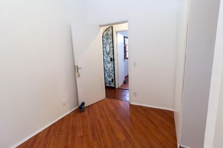 Casa à venda com 650m², 4 quartos e 2 vagas Casa à venda com 650m², 4 quartos e 2 vagasQuarto 2