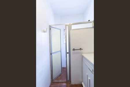 Casa à venda com 650m², 4 quartos e 2 vagas Casa à venda com 650m², 4 quartos e 2 vagasBanheiro do Corredor