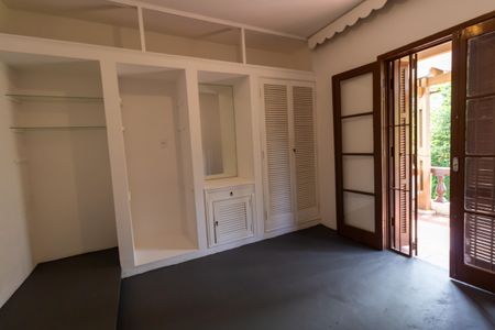 Casa à venda com 650m², 4 quartos e 2 vagas Casa à venda com 650m², 4 quartos e 2 vagasQuarto 3