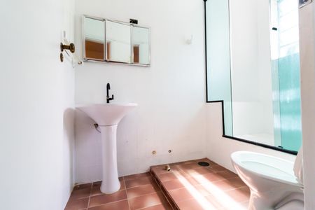 Casa à venda com 650m², 4 quartos e 2 vagas Casa à venda com 650m², 4 quartos e 2 vagasBanheiro da Suíte