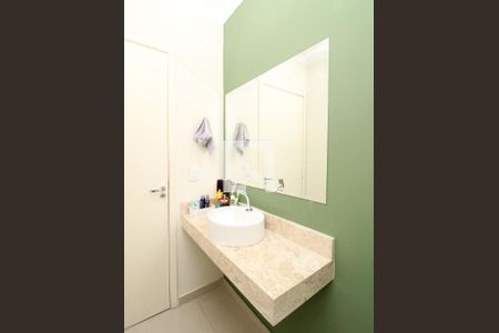 Casa à venda com 141m², 3 quartos e 2 vagasLavabo