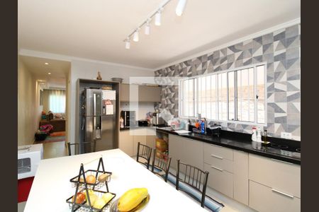 Casa à venda com 141m², 3 quartos e 2 vagasCozinha