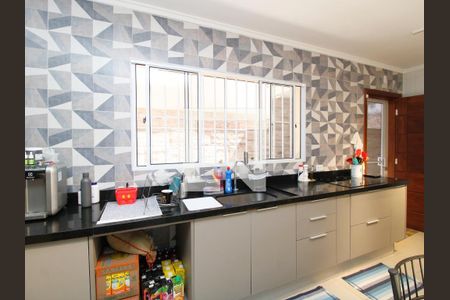 Casa à venda com 141m², 3 quartos e 2 vagasCozinha