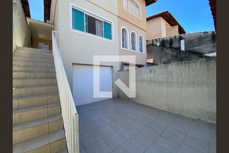 Casa à venda com 141m², 3 quartos e 2 vagas Casa à venda com 141m², 3 quartos e 2 vagasGaragem