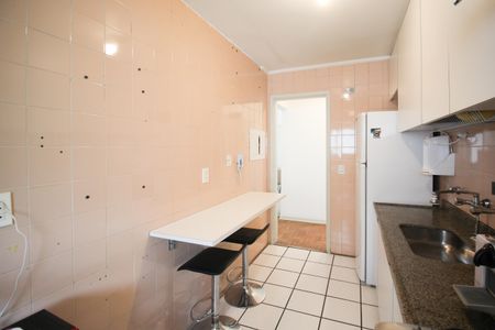 Apartamento à venda com 55m², 2 quartos e 1 vaga Apartamento à venda com 55m², 2 quartos e 1 vagaCozinha