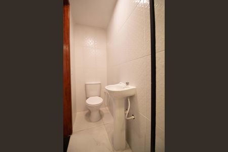 Apartamento à venda com 105m², 2 quartos e sem vaga Apartamento à venda com 105m², 2 quartos e sem vagaBanheiro social