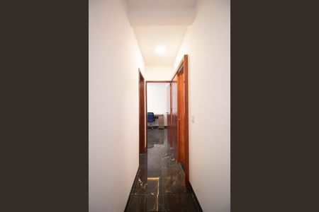 Apartamento à venda com 105m², 2 quartos e sem vaga Apartamento à venda com 105m², 2 quartos e sem vagaQuarto 1 - corredor de acesso aos dormitórios