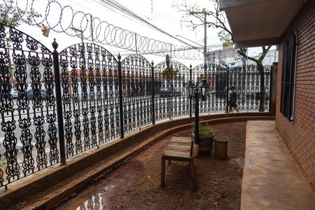 Casa à venda com 162m², 4 quartos e 2 vagas Casa à venda com 162m², 4 quartos e 2 vagasÁrea Externa