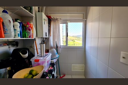 Apartamento à venda com 66m², 2 quartos e 1 vaga Apartamento à venda com 66m², 2 quartos e 1 vagaCozinha e Área de Serviço