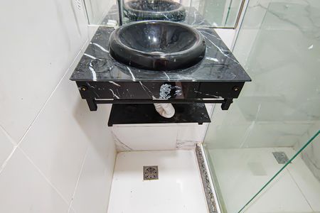 Casa à venda com 144m², 3 quartos e 1 vaga Casa à venda com 144m², 3 quartos e 1 vagaBanheiro da Suíte 2