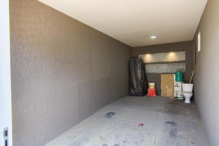 Casa à venda com 144m², 3 quartos e 1 vaga Casa à venda com 144m², 3 quartos e 1 vagaGaragem