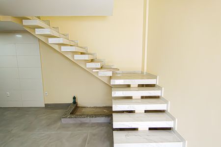 Casa à venda com 144m², 3 quartos e 1 vaga Casa à venda com 144m², 3 quartos e 1 vagaSala