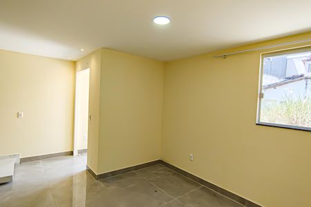 Casa à venda com 144m², 3 quartos e 1 vaga Casa à venda com 144m², 3 quartos e 1 vagaSala