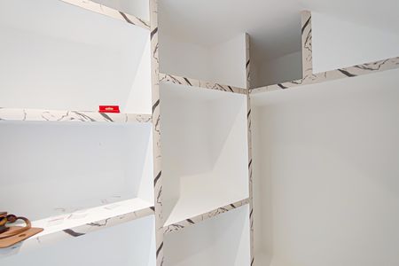 Casa à venda com 144m², 3 quartos e 1 vaga Casa à venda com 144m², 3 quartos e 1 vagaCloset da Suíte 1