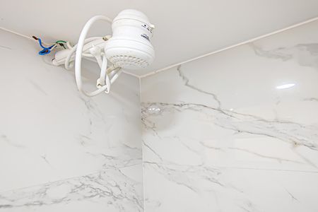 Casa à venda com 144m², 3 quartos e 1 vaga Casa à venda com 144m², 3 quartos e 1 vagaBanheiro da Suíte 2