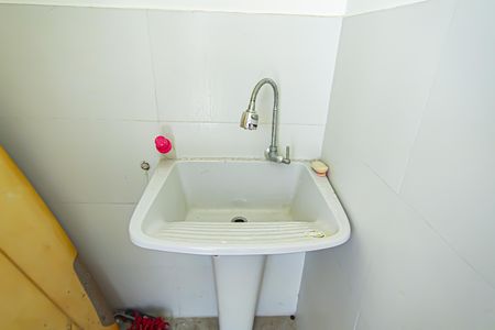 Casa à venda com 144m², 3 quartos e 1 vaga Casa à venda com 144m², 3 quartos e 1 vagaTerraço - área de serviço