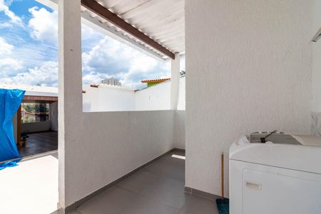 Casa à venda com 172m², 3 quartos e 2 vagas Casa à venda com 172m², 3 quartos e 2 vagasQuintal Superior