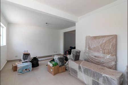 Casa à venda com 172m², 3 quartos e 2 vagas Casa à venda com 172m², 3 quartos e 2 vagasSala