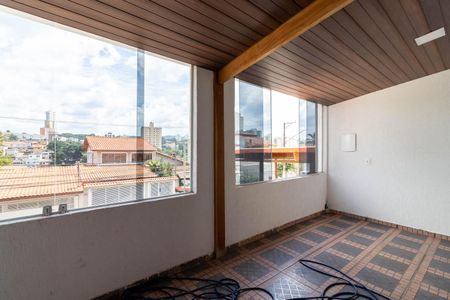 Casa à venda com 172m², 3 quartos e 2 vagas Casa à venda com 172m², 3 quartos e 2 vagasSalão