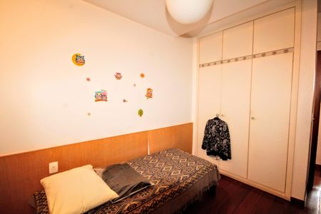 Apartamento à venda com 146m², 4 quartos e 2 vagas Quarto 3