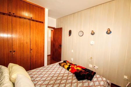 Apartamento à venda com 146m², 4 quartos e 2 vagas Quarto 1