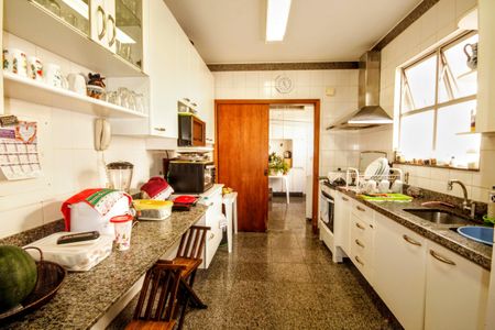 Apartamento à venda com 146m², 4 quartos e 2 vagasCozinha