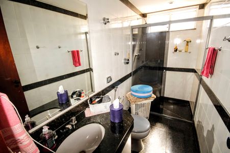 Apartamento à venda com 146m², 4 quartos e 2 vagasBanheiro