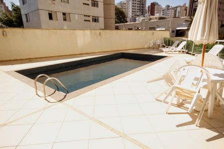 Apartamento à venda com 146m², 4 quartos e 2 vagasÁrea comum - Piscina