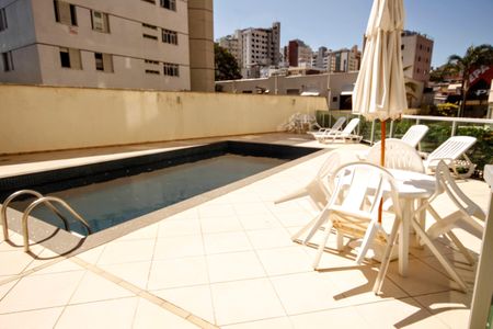 Apartamento à venda com 146m², 4 quartos e 2 vagasÁrea comum - Piscina