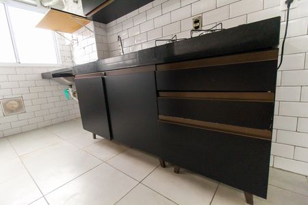 Apartamento para alugar com 43m², 2 quartos e sem vaga Apartamento para alugar com 43m², 2 quartos e sem vagaCozinha e Área de Serviço