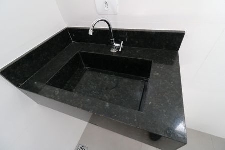 Apartamento à venda com 115m², 2 quartos e 1 vagaBanheiro Social - Pia