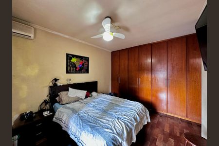 Casa à venda com 204m², 4 quartos e 3 vagas Casa à venda com 204m², 4 quartos e 3 vagasSuíte 1