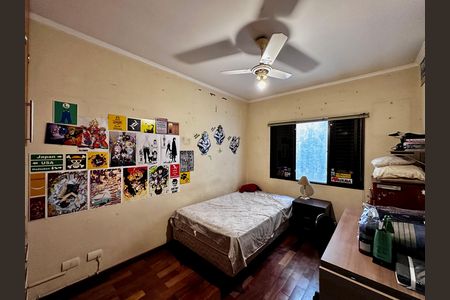 Casa à venda com 204m², 4 quartos e 3 vagas Casa à venda com 204m², 4 quartos e 3 vagasQuarto 3
