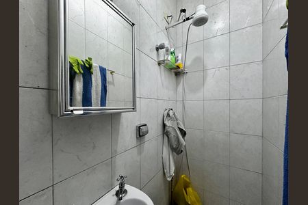 Casa à venda com 204m², 4 quartos e 3 vagas Casa à venda com 204m², 4 quartos e 3 vagasBanheiro de Serviço