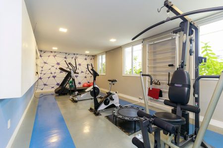 Apartamento à venda com 104m², 2 quartos e 2 vagas Apartamento à venda com 104m², 2 quartos e 2 vagasAcademia