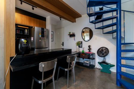 Apartamento à venda com 104m², 2 quartos e 2 vagas Apartamento à venda com 104m², 2 quartos e 2 vagasSala