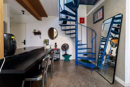 Apartamento à venda com 104m², 2 quartos e 2 vagas Apartamento à venda com 104m², 2 quartos e 2 vagasSala