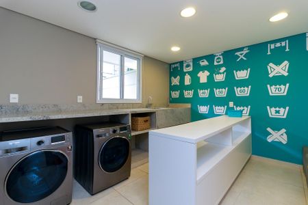 Apartamento à venda com 104m², 2 quartos e 2 vagas Apartamento à venda com 104m², 2 quartos e 2 vagasLavanderia