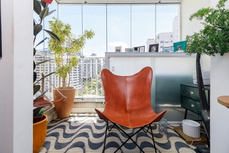 Apartamento à venda com 104m², 2 quartos e 2 vagas Apartamento à venda com 104m², 2 quartos e 2 vagasSala